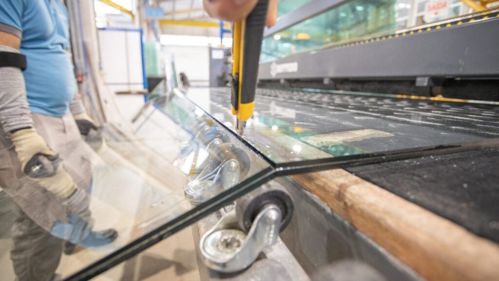 Vidro Laminado ou Vidro Insulado Descubra qual é o melhor para o seu projeto