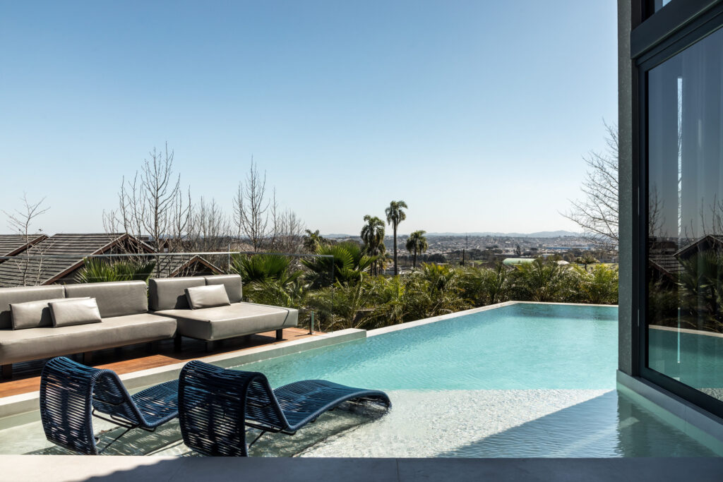 Integração total entre luz, natureza e tecnologia